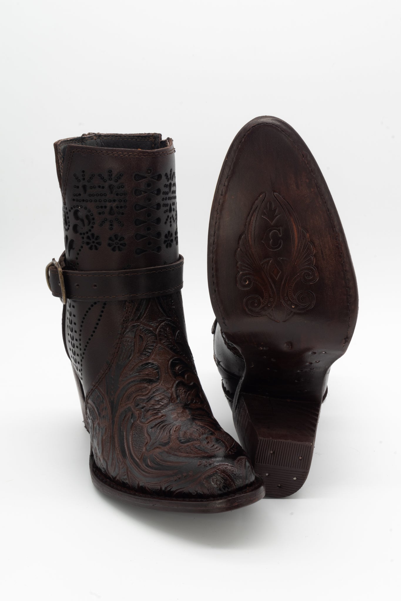 Anahí Grabado Chocolate