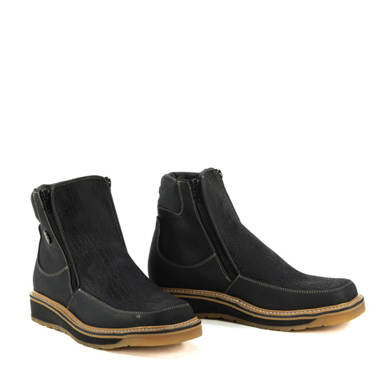 MACHO CUELLO DE TORO NEGRO