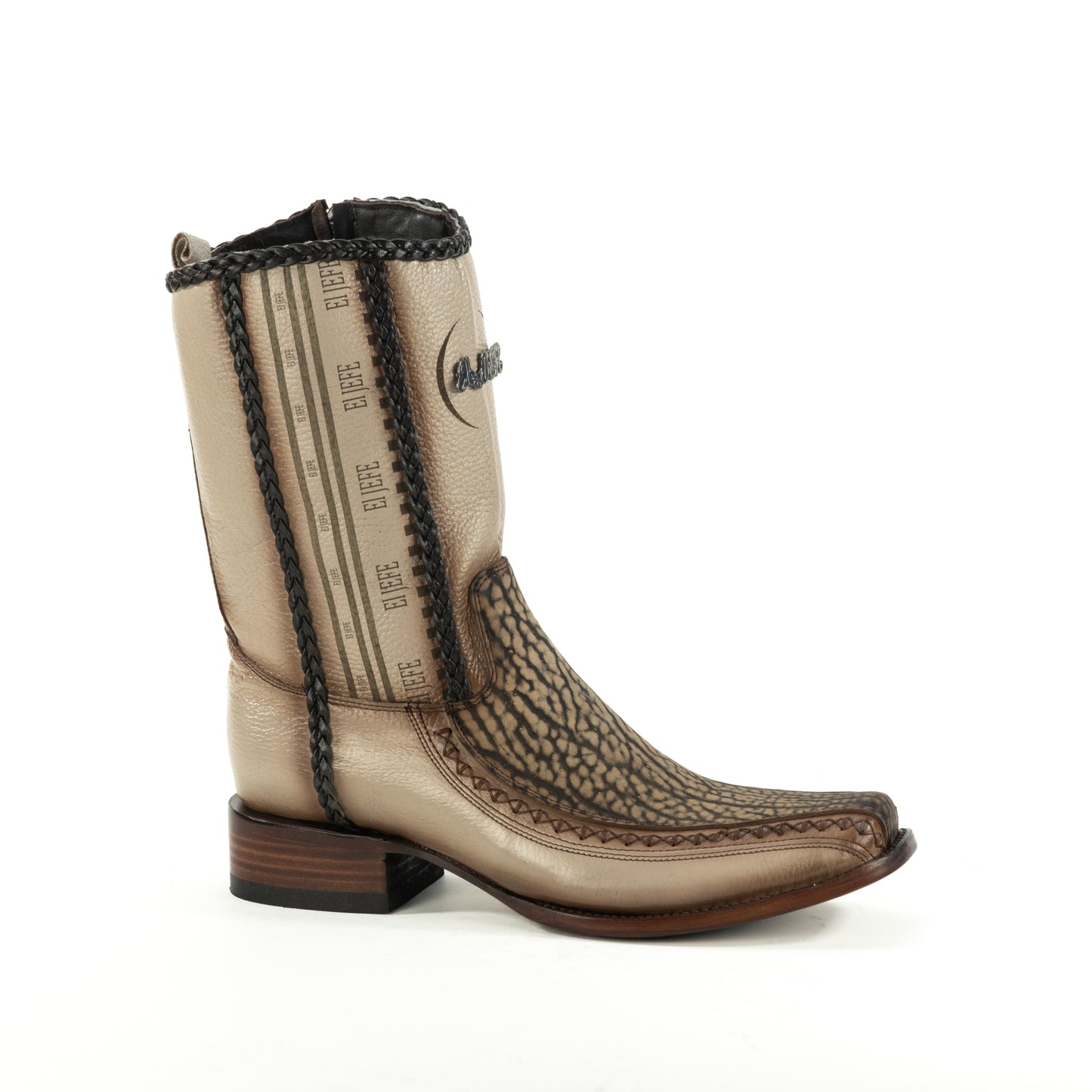 JEFE CUELLO TORO HUESO