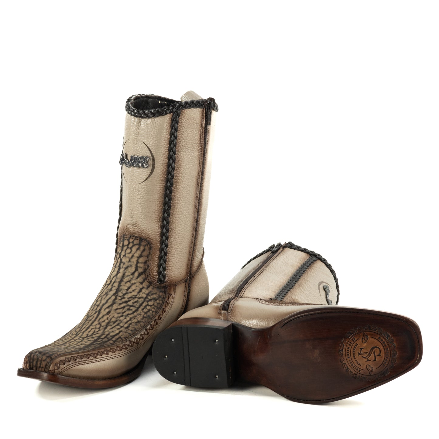 JEFE CUELLO TORO HUESO